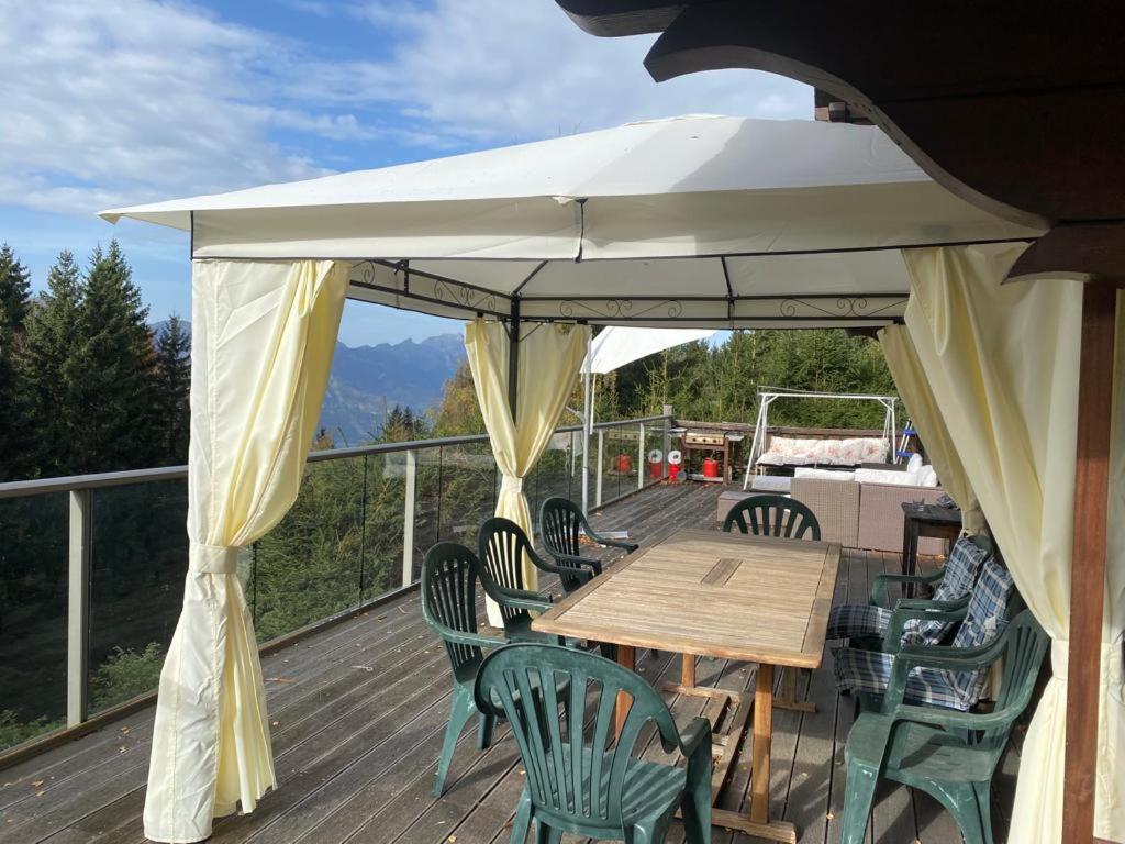 Chalet Traditionnel Avec Jacuzzi Exterieur 贝克斯 外观 照片